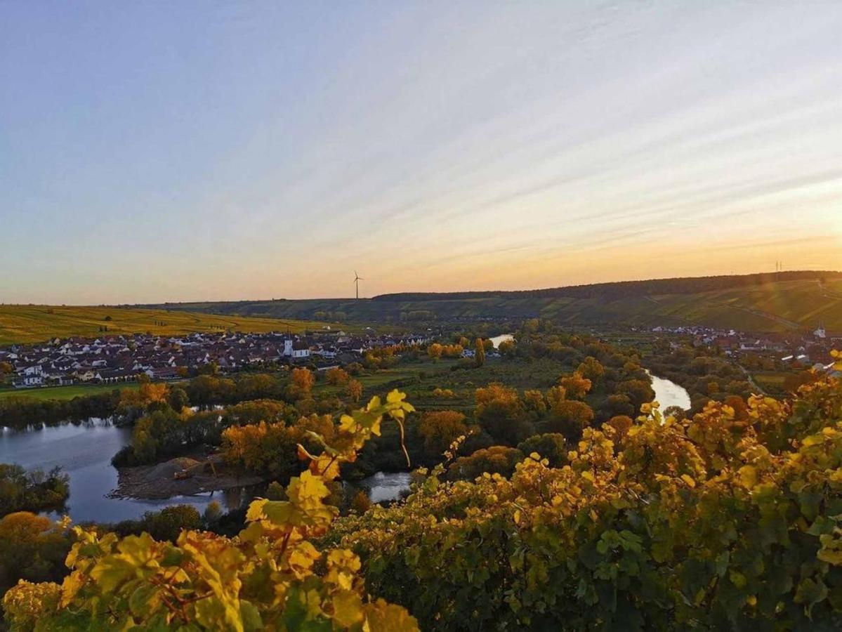 Mainschleifenherz Volkach Buitenkant foto